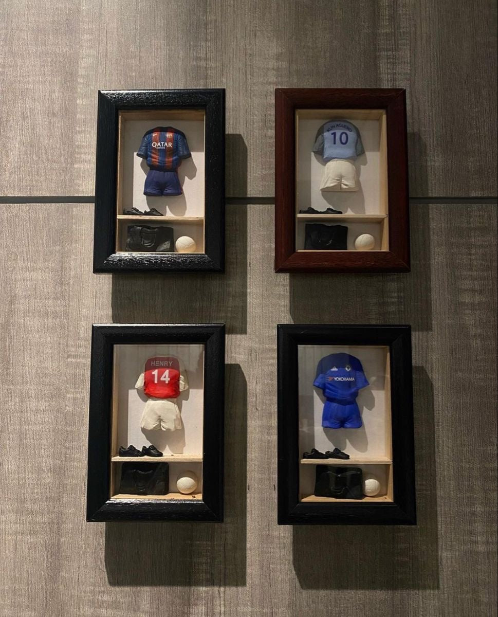 Fotball players jersey wall hang with frame